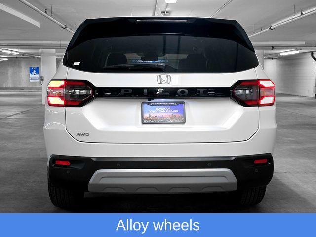 new 2025 Honda Pilot car, priced at $47,205