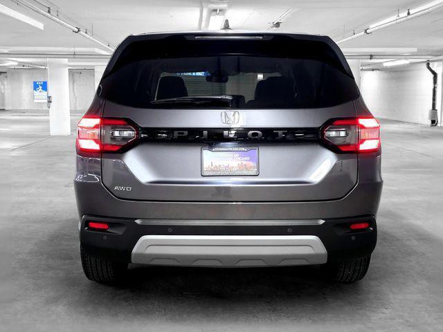 new 2025 Honda Pilot car, priced at $43,304