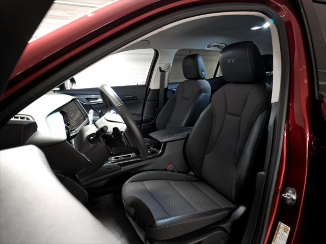 used 2023 Buick Envision car, priced at $25,750