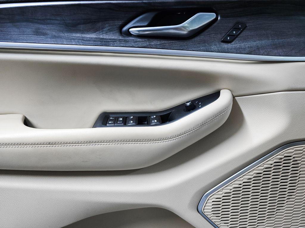 used 2023 Jeep Grand Cherokee 4xe car, priced at $28,500