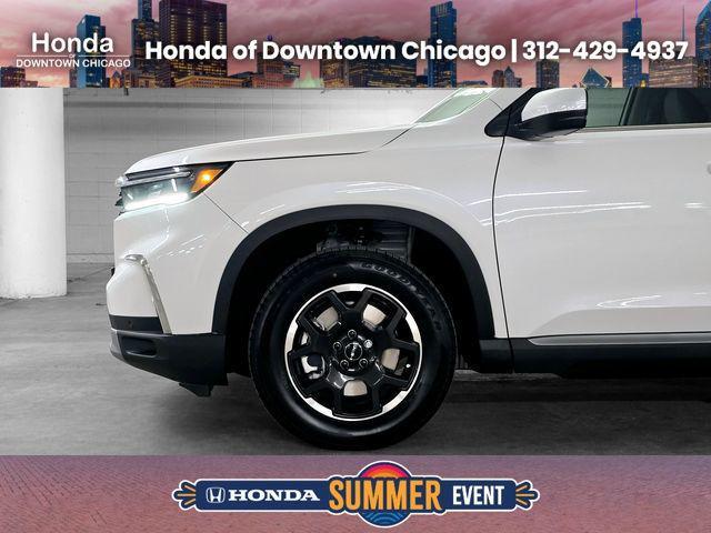 new 2025 Honda Pilot car, priced at $46,441
