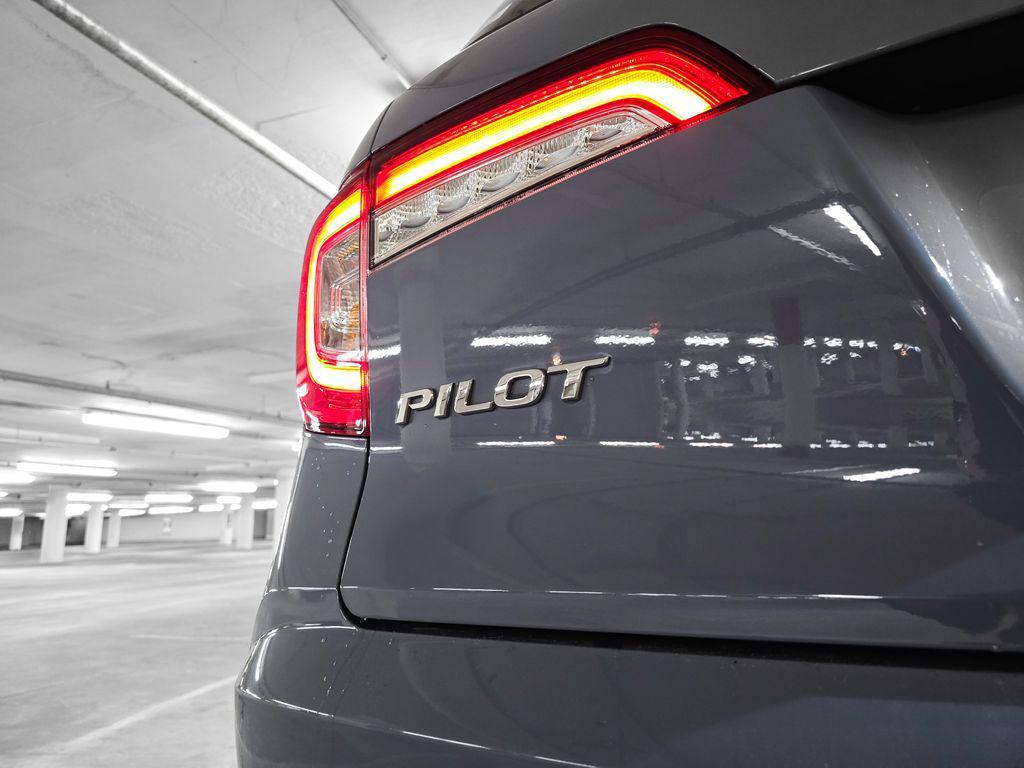 used 2022 Honda Pilot car, priced at $30,500