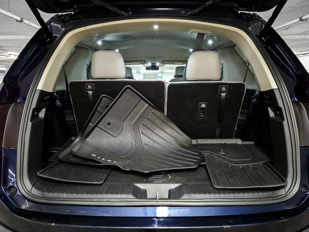 used 2024 Honda Pilot car, priced at $35,700