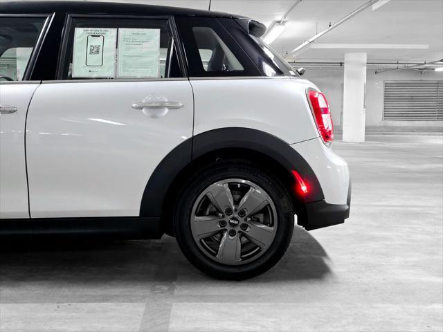 used 2022 MINI Hardtop car, priced at $19,500