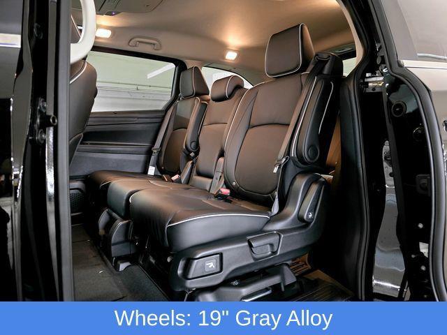 new 2026 Honda Odyssey car, priced at $45,779