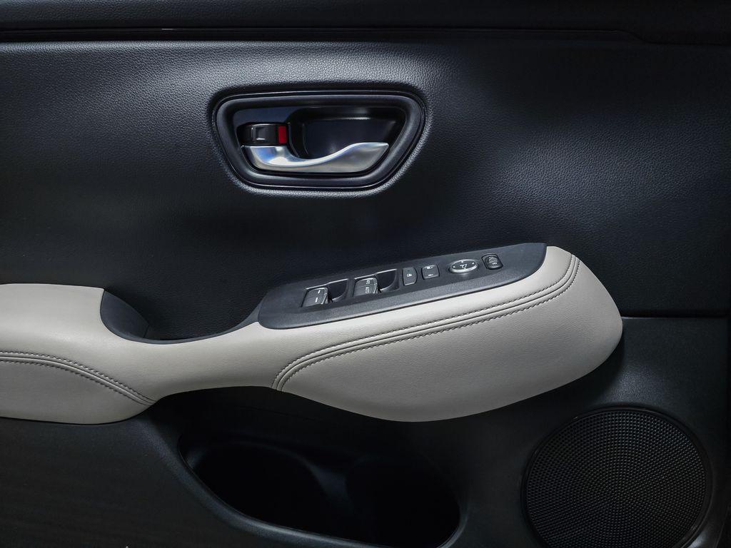 used 2025 Honda HR-V car, priced at $29,000