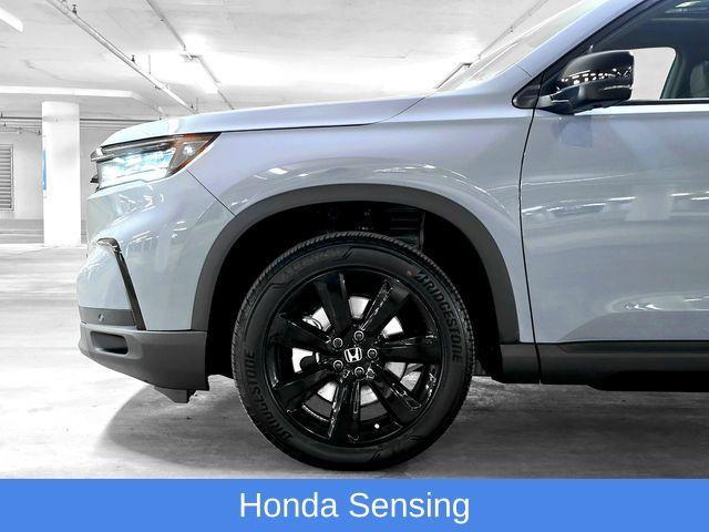 new 2025 Honda Pilot car, priced at $55,420