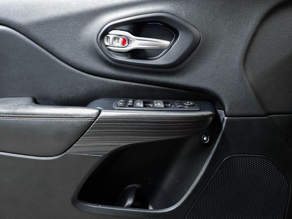 used 2016 Jeep Cherokee car, priced at $16,500