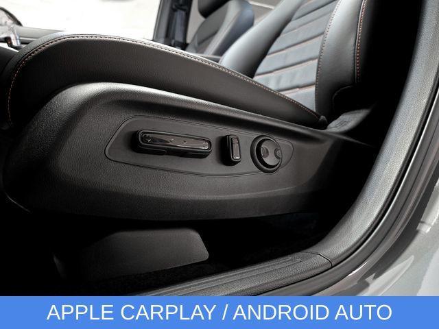 new 2026 Honda CR-V Hybrid car, priced at $40,015