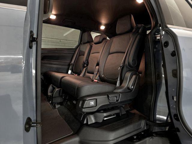 new 2026 Honda Odyssey car, priced at $43,095