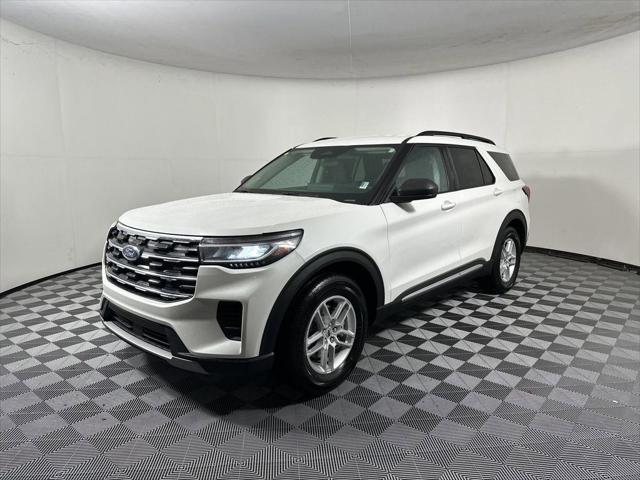 new 2025 Ford Explorer car, priced at $40,745