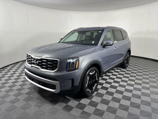 used 2023 Kia Telluride car, priced at $33,860