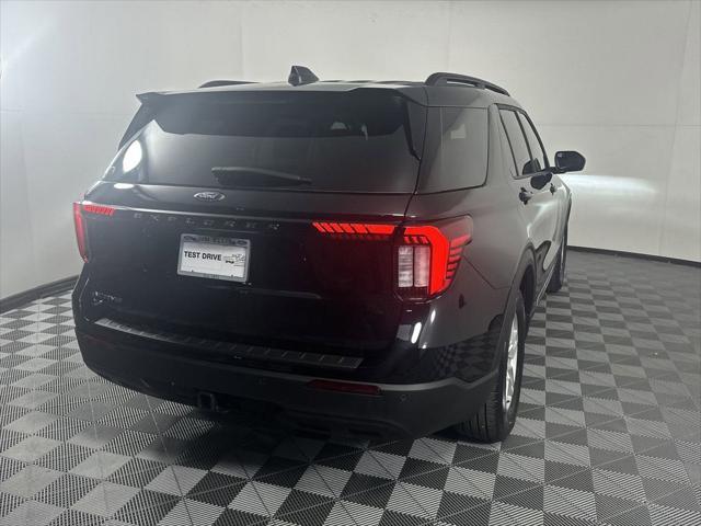 new 2025 Ford Explorer car, priced at $39,950