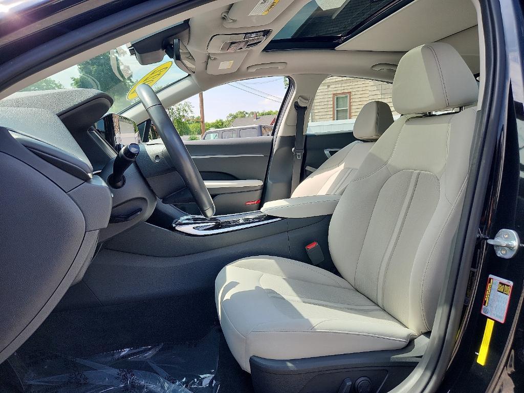 used 2022 Hyundai Sonata car, priced at $21,999