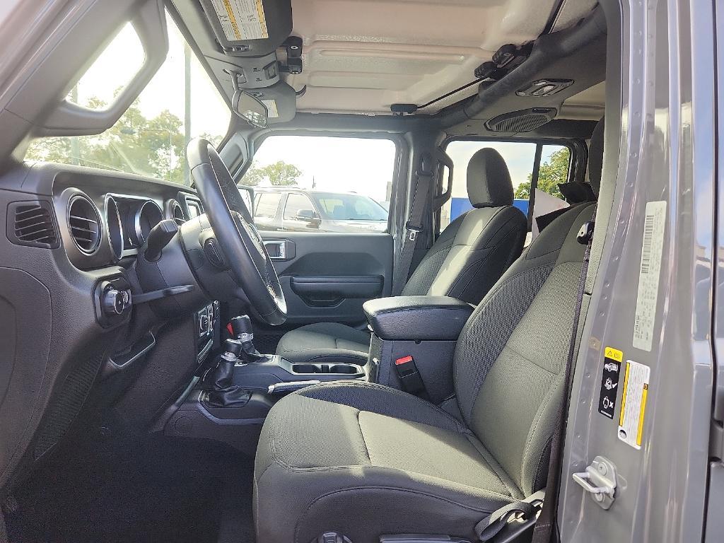 used 2020 Jeep Wrangler Unlimited car, priced at $27,164