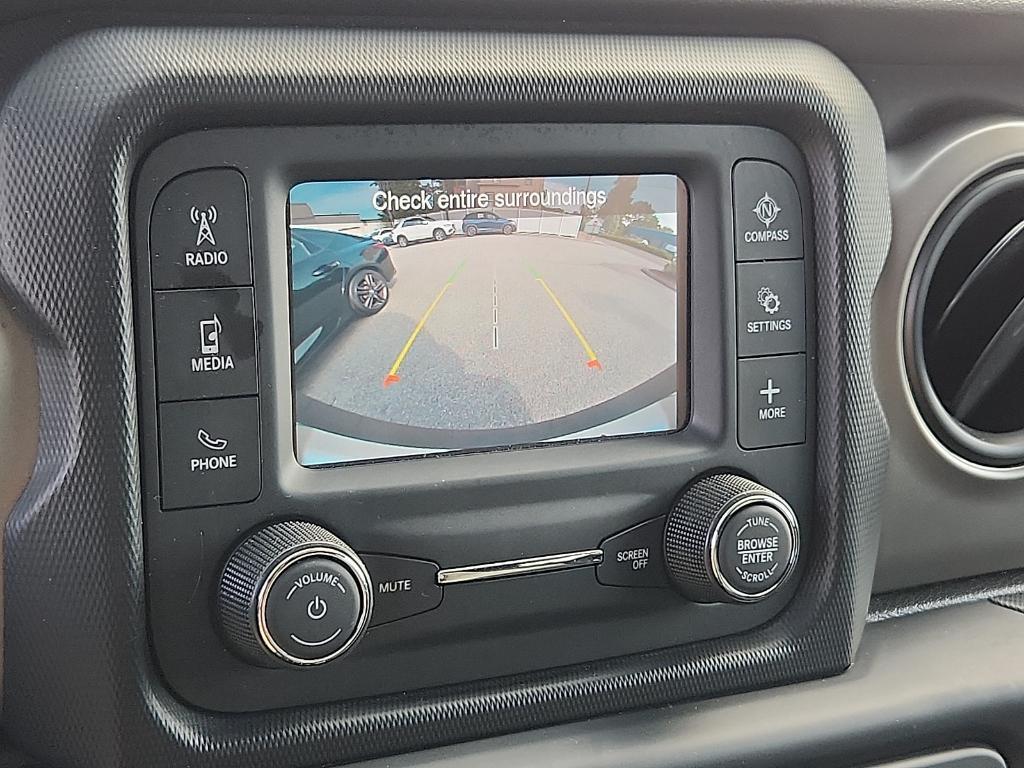 used 2020 Jeep Wrangler Unlimited car, priced at $27,164