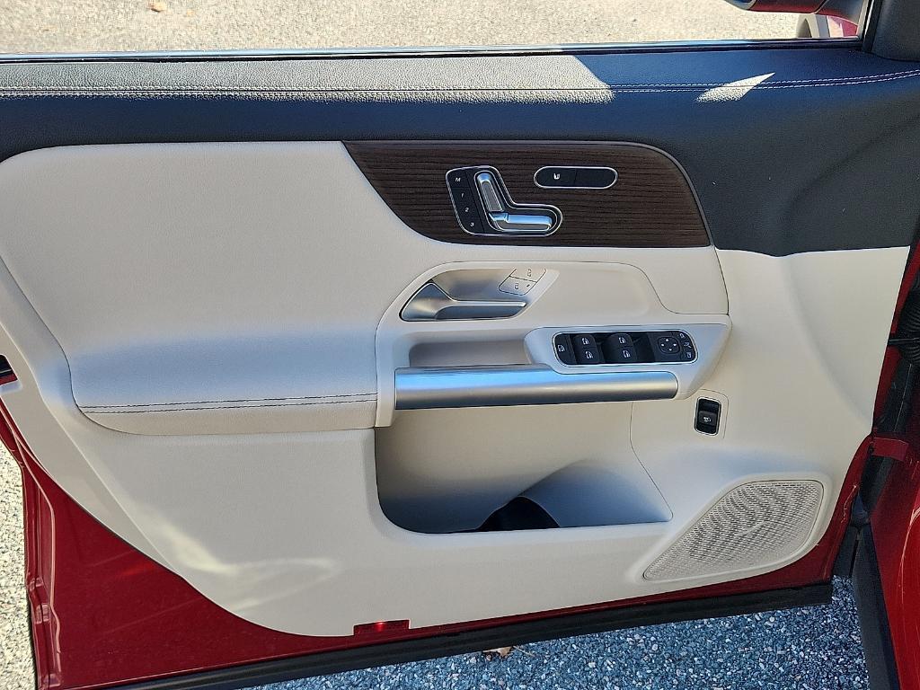 used 2025 Mercedes-Benz GLA 250 car, priced at $41,017