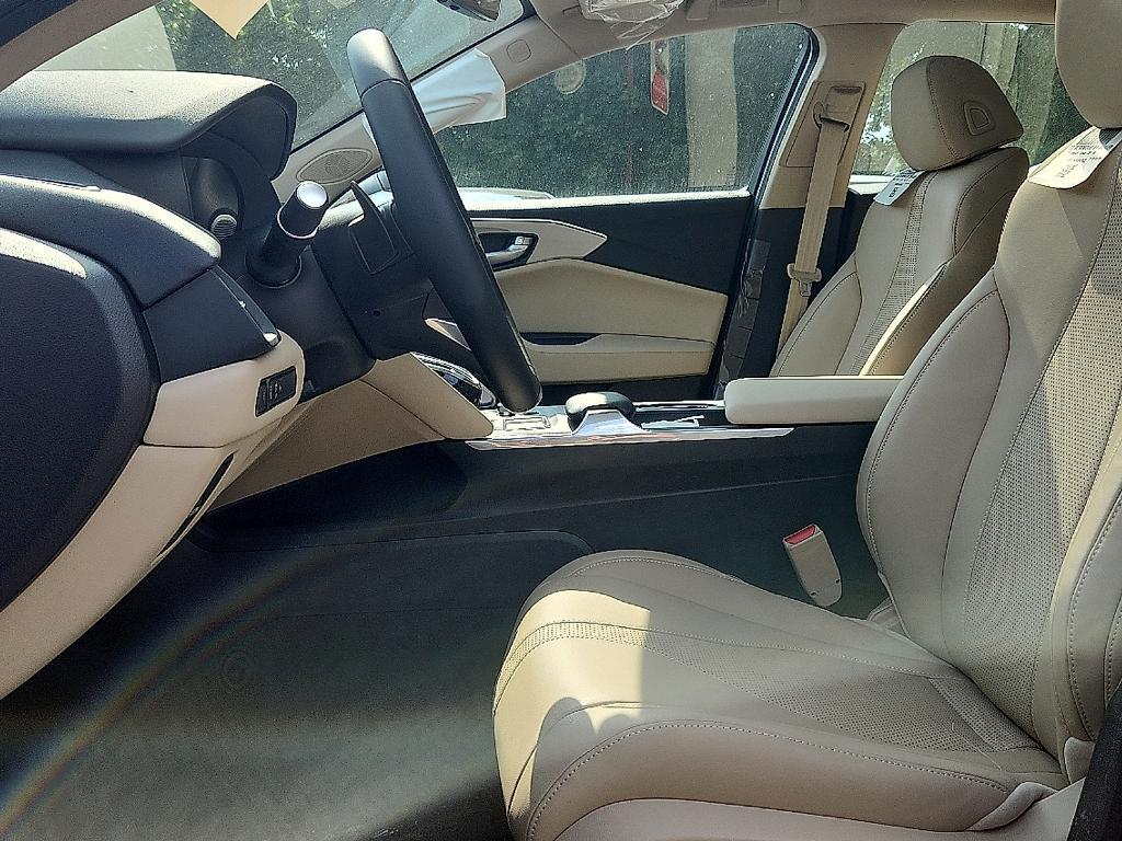 new 2025 Acura TLX car, priced at $47,195