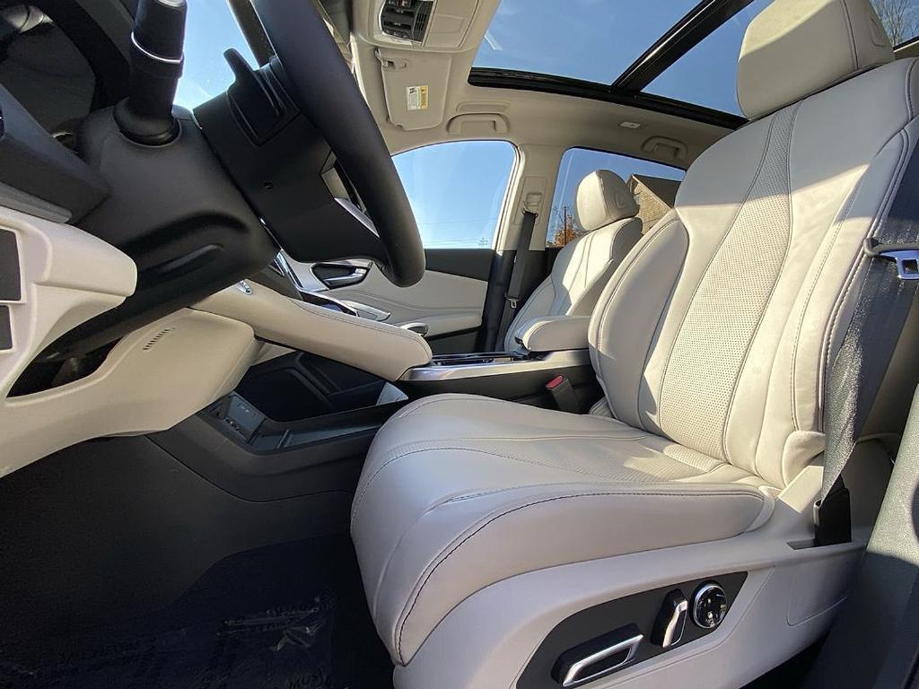 new 2025 Acura RDX car, priced at $48,650