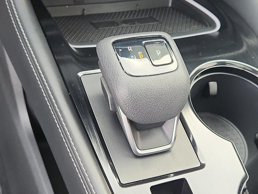 used 2024 Nissan Rogue car, priced at $32,656