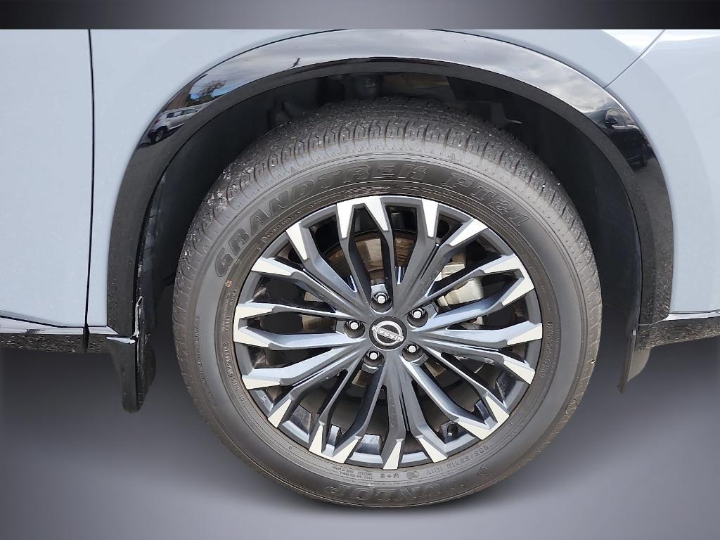 used 2024 Nissan Rogue car, priced at $32,656