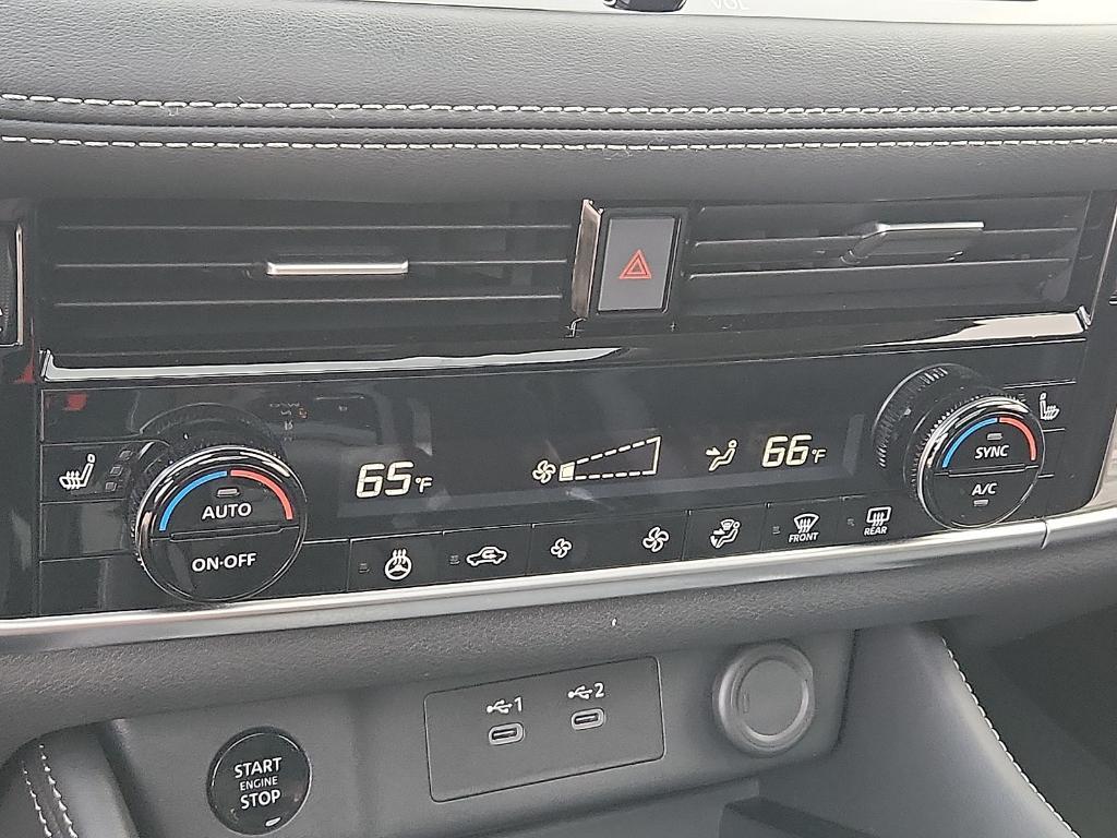 used 2024 Nissan Rogue car, priced at $32,656