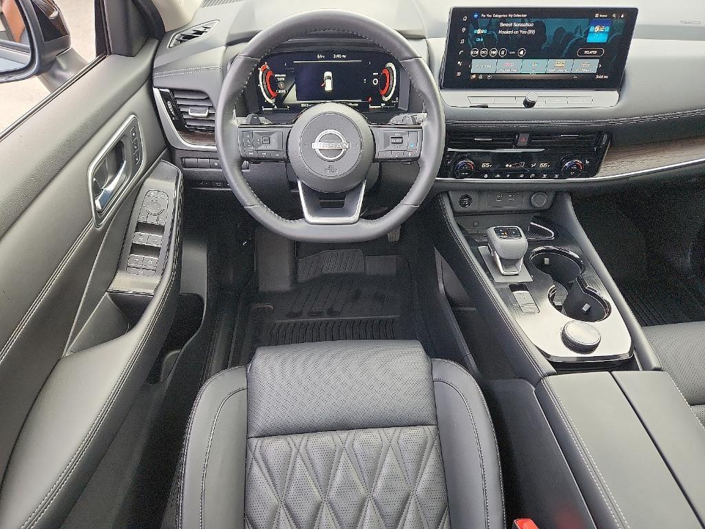 used 2024 Nissan Rogue car, priced at $32,656