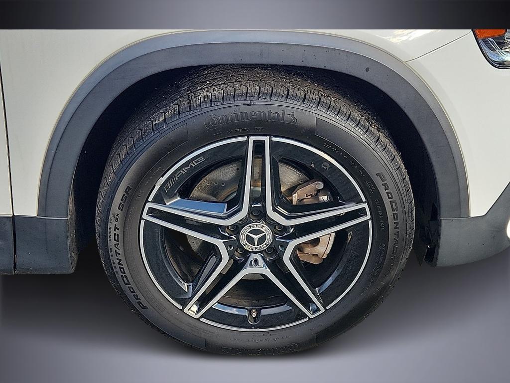 used 2021 Mercedes-Benz GLB 250 car, priced at $22,620