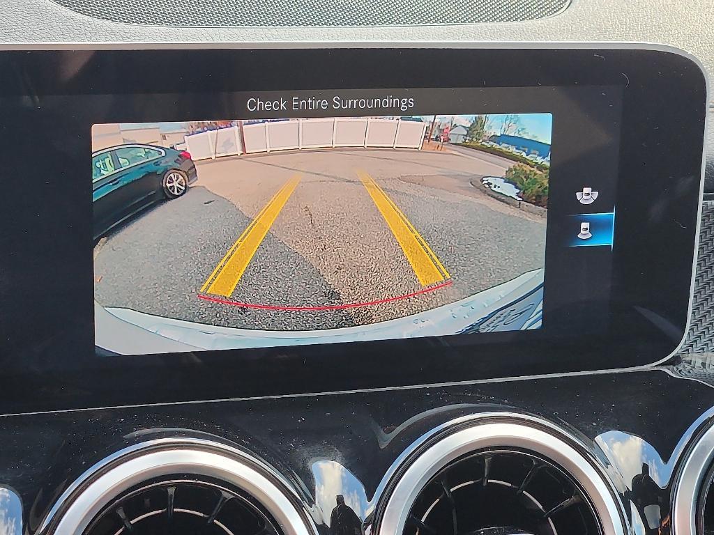 used 2021 Mercedes-Benz GLB 250 car, priced at $22,620