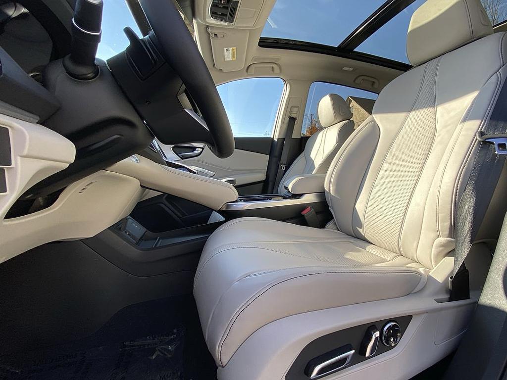 new 2025 Acura RDX car, priced at $48,650