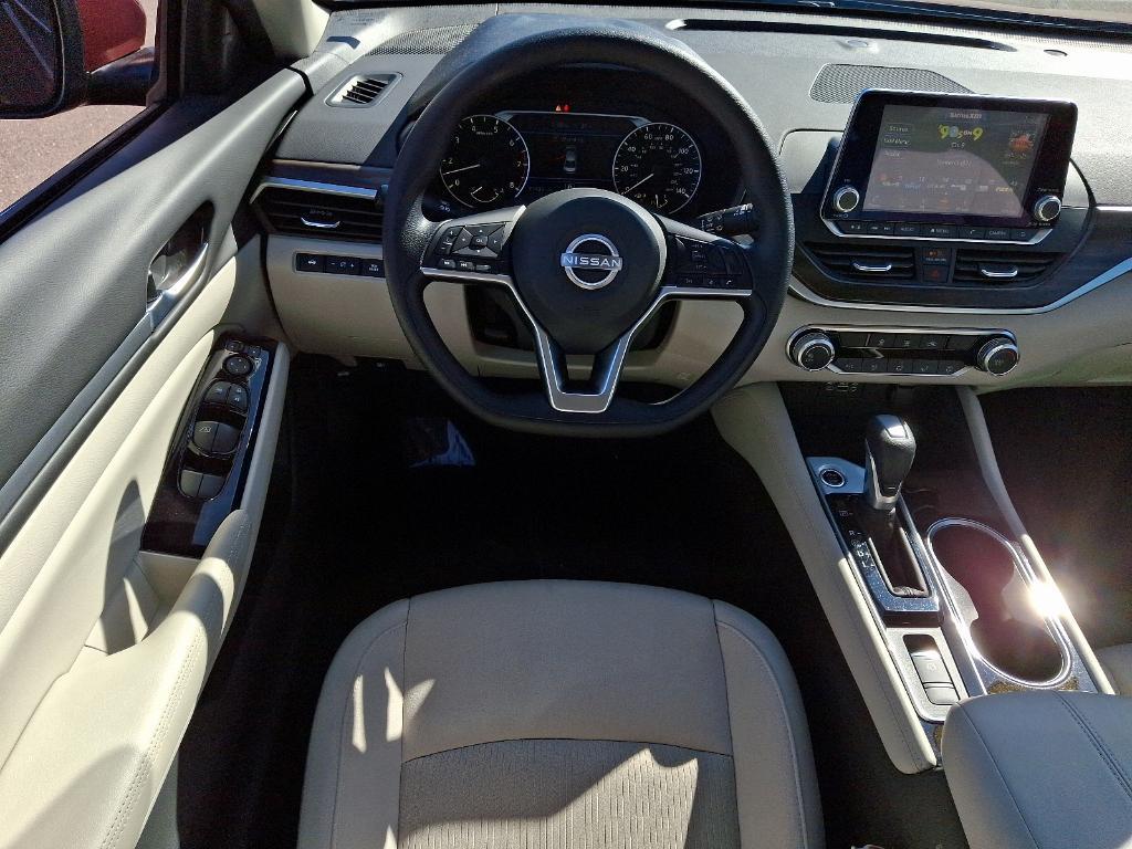 used 2023 Nissan Altima car, priced at $22,556
