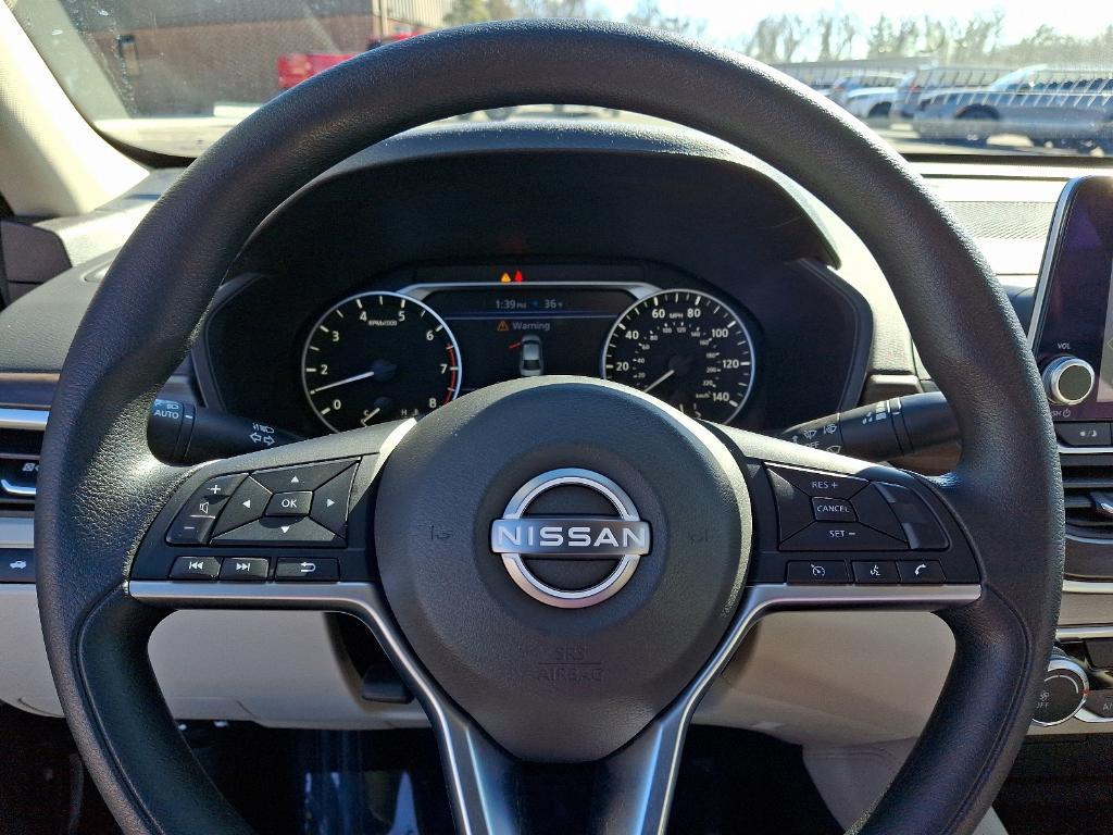 used 2023 Nissan Altima car, priced at $22,556