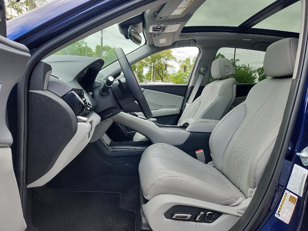 used 2024 Acura RDX car, priced at $41,113