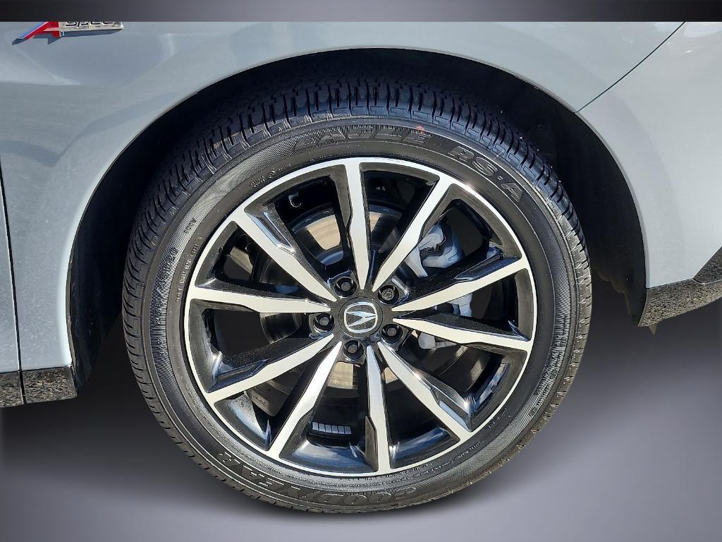 used 2025 Acura RDX car, priced at $47,021