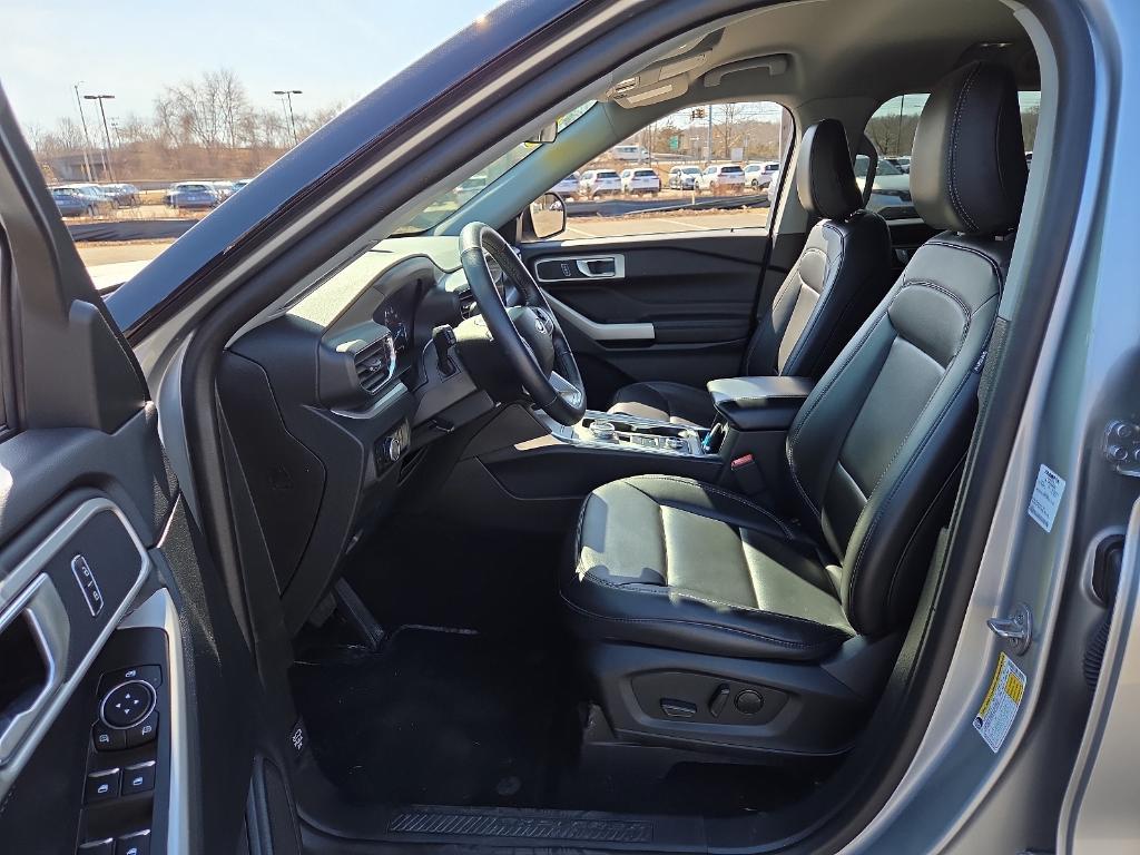 used 2023 Ford Explorer car, priced at $33,842