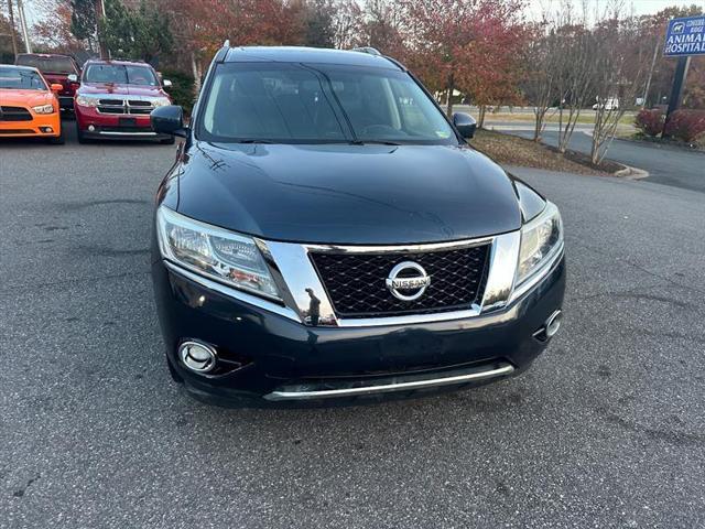 used 2013 Nissan Pathfinder car, priced at $11,995