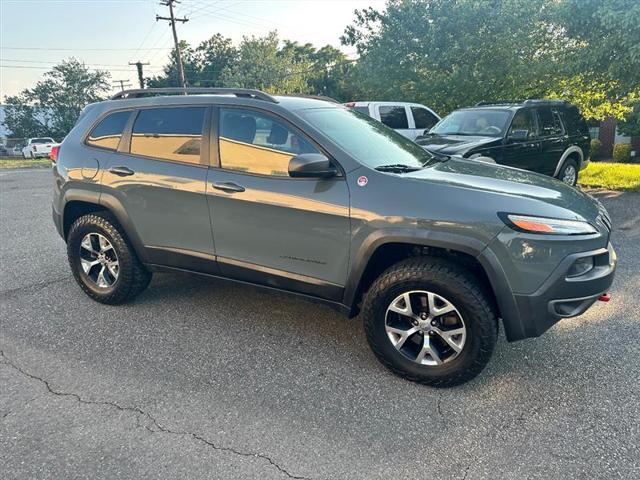 used 2015 Jeep Cherokee car, priced at $10,995