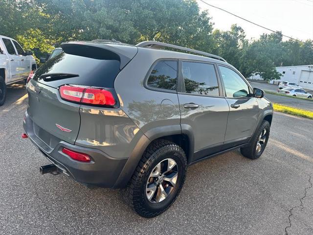 used 2015 Jeep Cherokee car, priced at $10,995