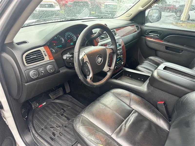 used 2014 Chevrolet Suburban car, priced at $9,995