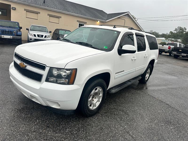 used 2014 Chevrolet Suburban car, priced at $9,995