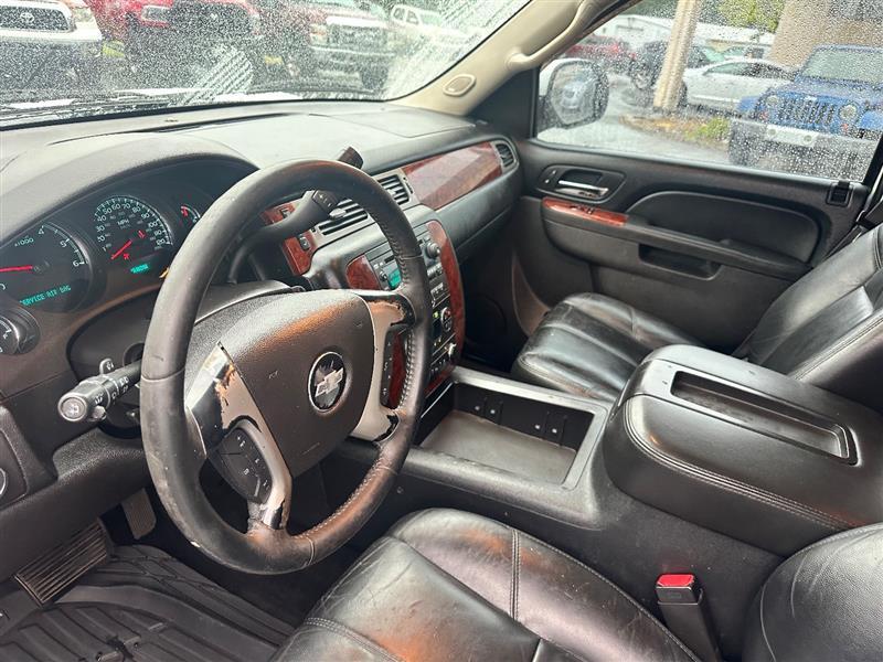 used 2014 Chevrolet Suburban car, priced at $9,995