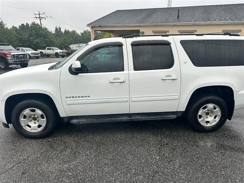 used 2014 Chevrolet Suburban car, priced at $9,995