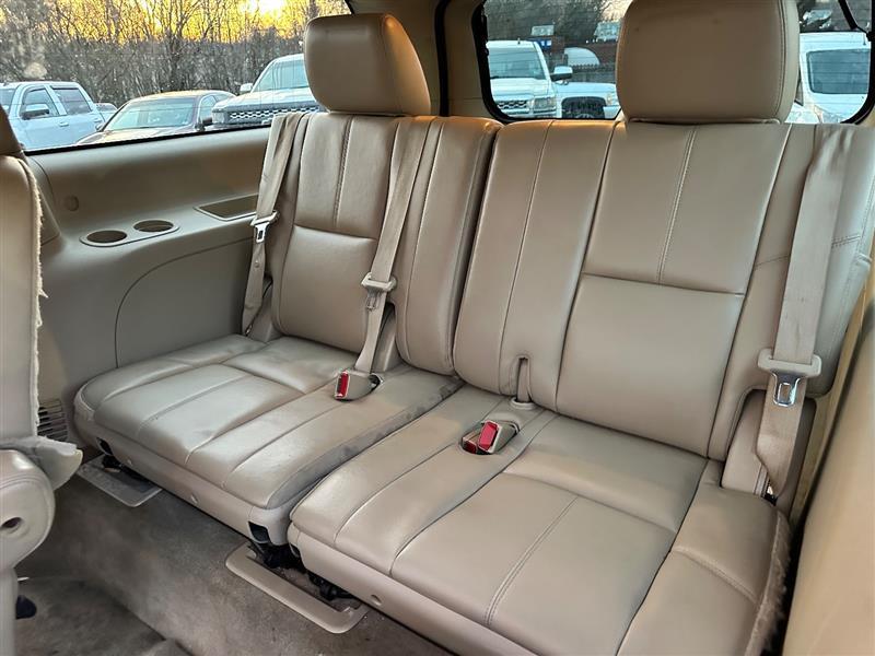 used 2013 Chevrolet Suburban car