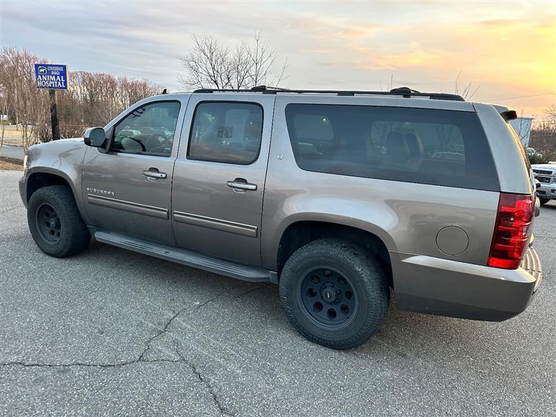 used 2013 Chevrolet Suburban car