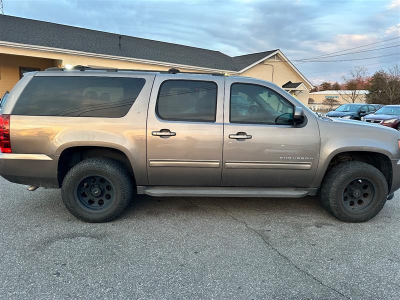 used 2013 Chevrolet Suburban car