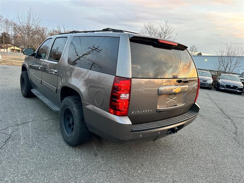 used 2013 Chevrolet Suburban car