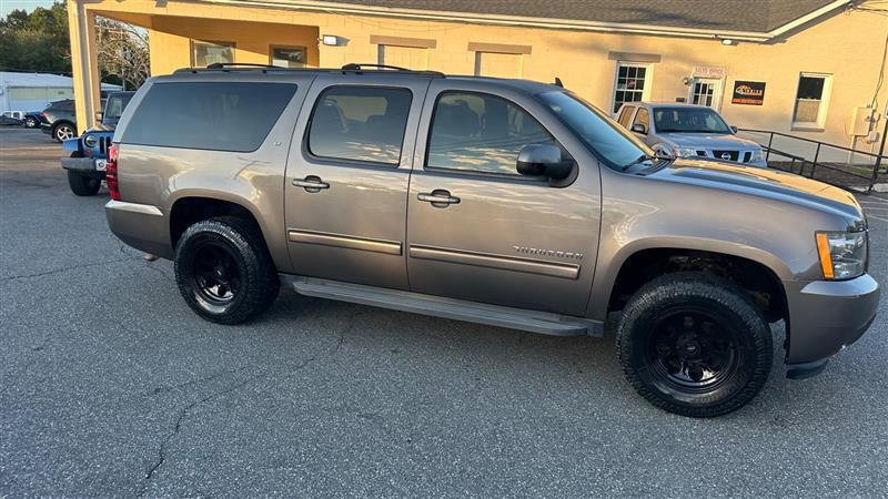 used 2013 Chevrolet Suburban car, priced at $8,995