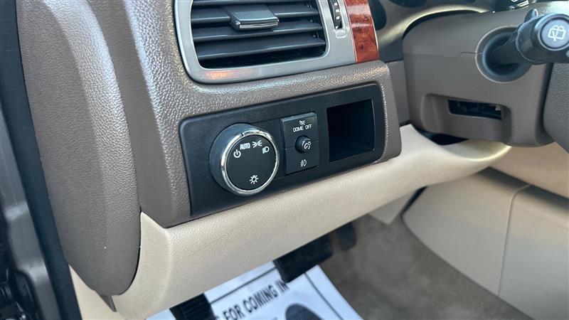 used 2013 Chevrolet Suburban car, priced at $8,995