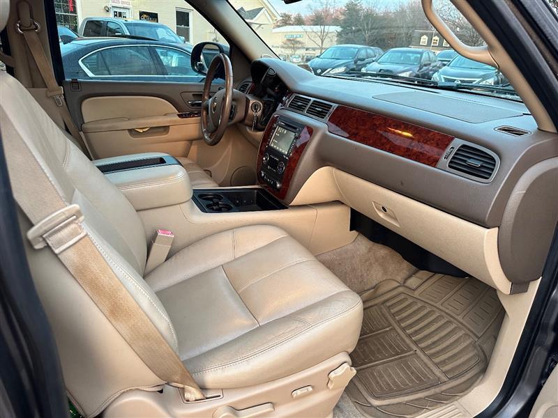 used 2013 Chevrolet Suburban car