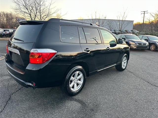 used 2010 Toyota Highlander car, priced at $8,995